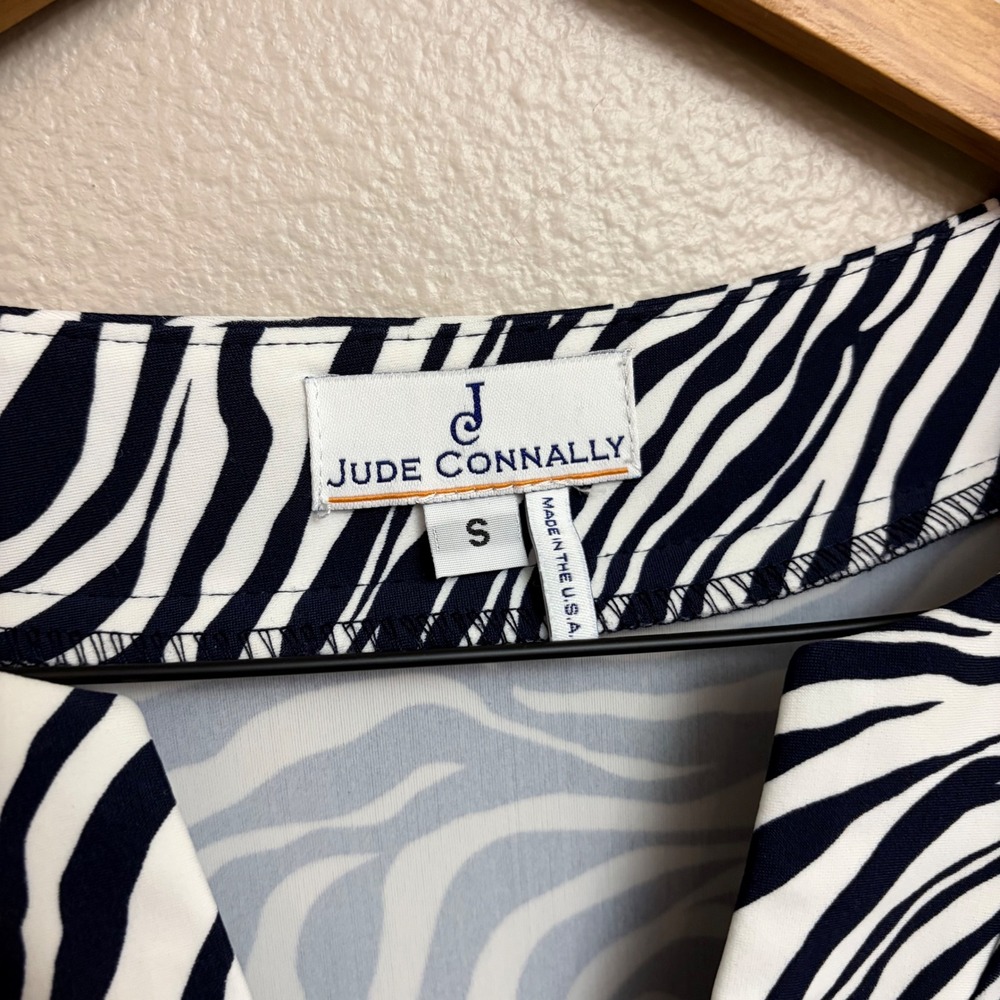Jude Connally Megan Dress Small Zebra Print Shift 3/4 Sleeve V-Neck Stretch USA - Picture 3 of 9